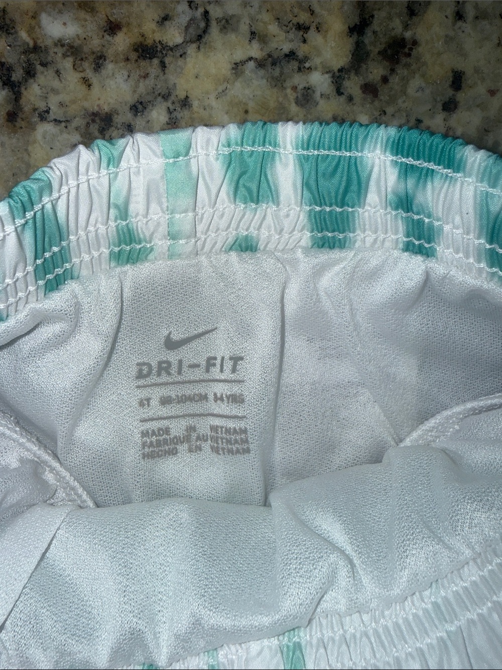 Nike Teal & Pink Dri-FIT Girls' Set - Tee & Tie-Dye Shorts - Picture 4 of 10